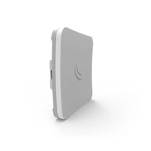 Charger l&#39;image dans la galerie, MikroTik RBSXTsq5nD Outdoor WiFi AP Wireless Bridge Access Point SXTsq Lite5 Low-cost small-size 16dBi 5GHz dual chain integrated CPE
