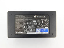 Indlæs billede til gallerivisning Ruckus Wireless 902-0162-XX00 PoE Injector 48V 0.5A 24W 902-0162-US00 902-0162-EU00, 2x10/100/1000 Mbps
