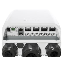 Kép betöltése a galériamegjelenítőbe: MikroTik CRS504-4XQ-OUT Outdoor Router, IP66 Weatherproof Enclosure, Affordable, Compact, Energy-Efficient 4x100Gbps Networking

