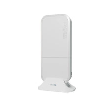 Afbeelding in Gallery-weergave laden, MikroTik RBwAPG-5HacD2HnD wAP AC1200 small dual-band weatherproof wireless access point Wi-Fi 5 2x10/100/1000 Ethernet ports
